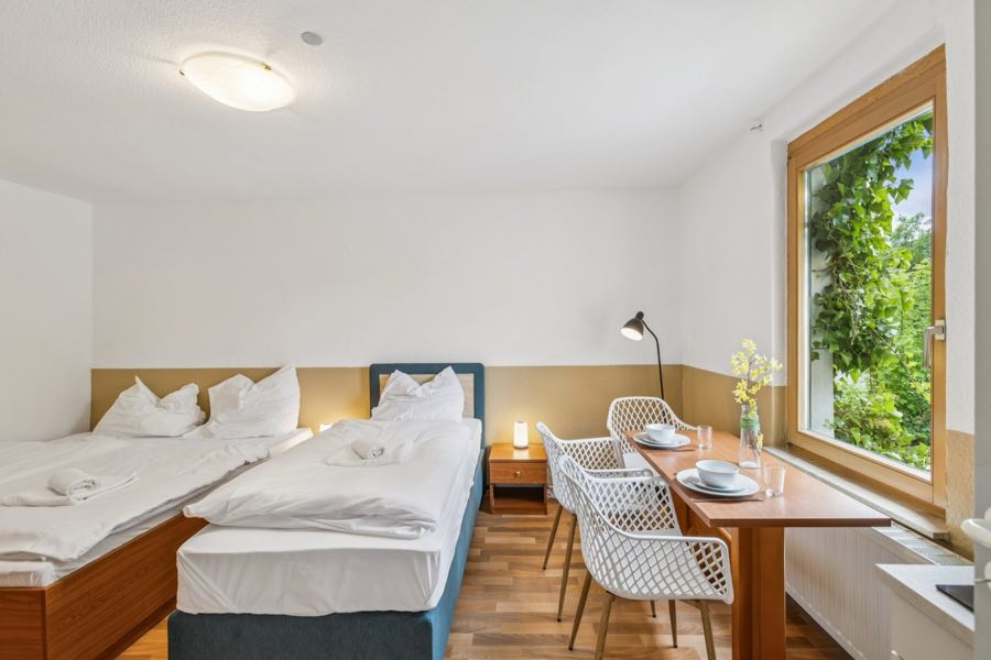 Doppelzimmer mit Küchenzeile